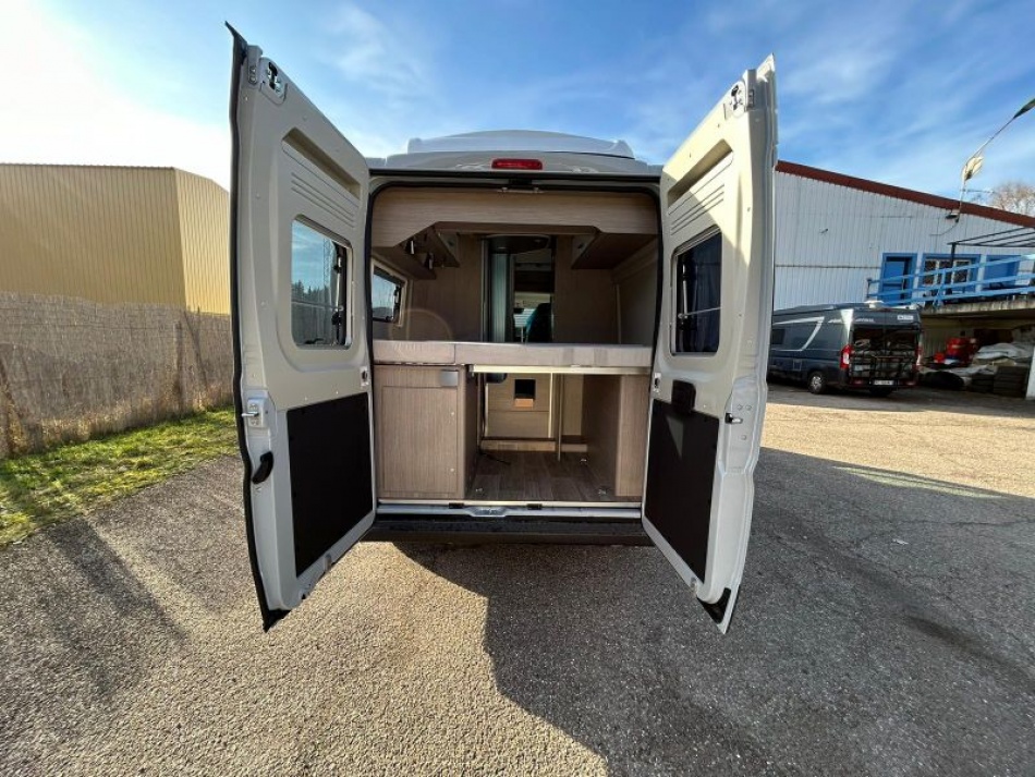 CAMPING CAR Neuf POSSL FOURGON AMENAGE 2 WIN R PLUS TOIT RELEVABLE ...